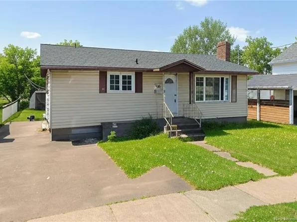 118 Spruce St, Moncton, NB E1C 7K3