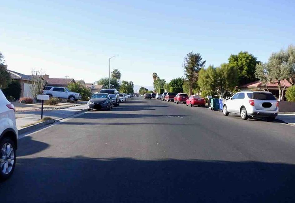 Exterior Neighborhood (street photo)