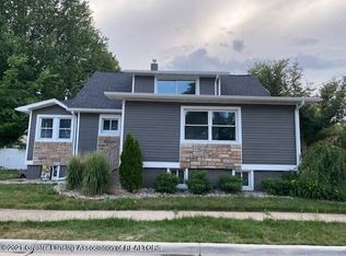 1802 Stirling Ave, Lansing, MI 48910