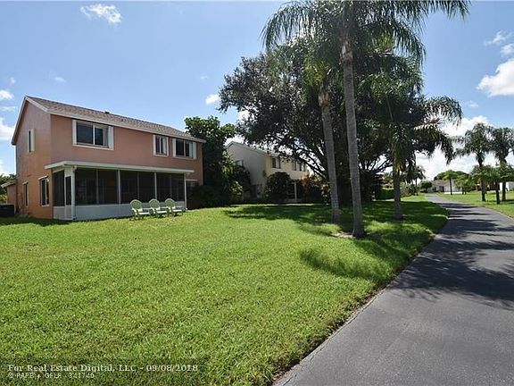 HUGE YARD REAR VIEW