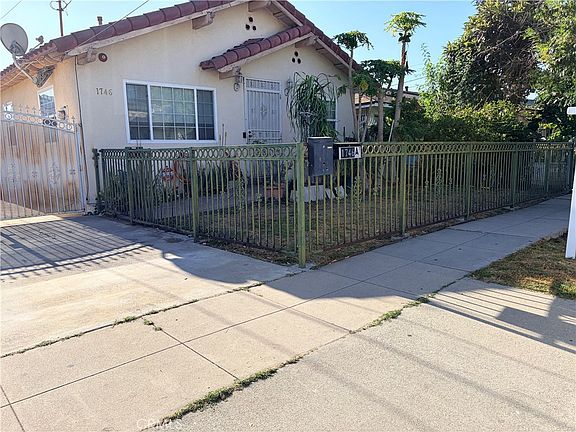 3rd image of 1746 Jackson Ave #A/b