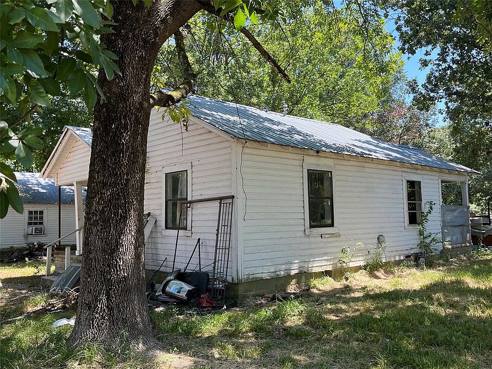 2nd image of 606 NW 9th St