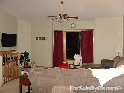 2nd image of 14220 Oldfield St