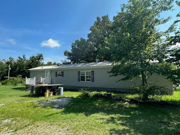 2204 Central Blvd, Bull Shoals, AR 72619