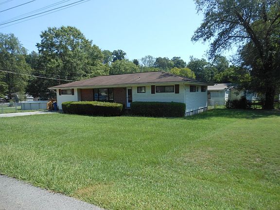 2nd image of 4720 Winifred Dr