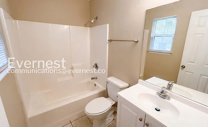 61 Corley Ave — Photo 8