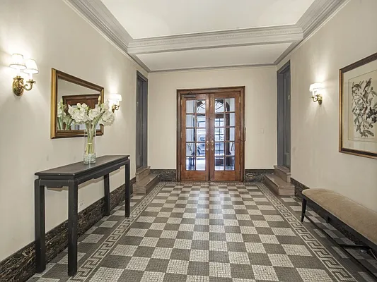 Sold by Sotheby's International Realty | media 17