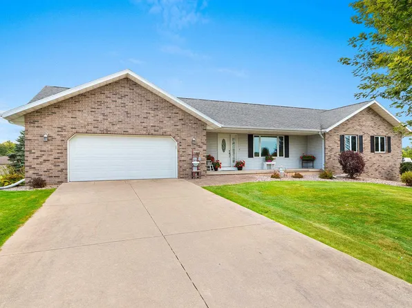 4370 Double Winds Way, New Franken, WI 54229