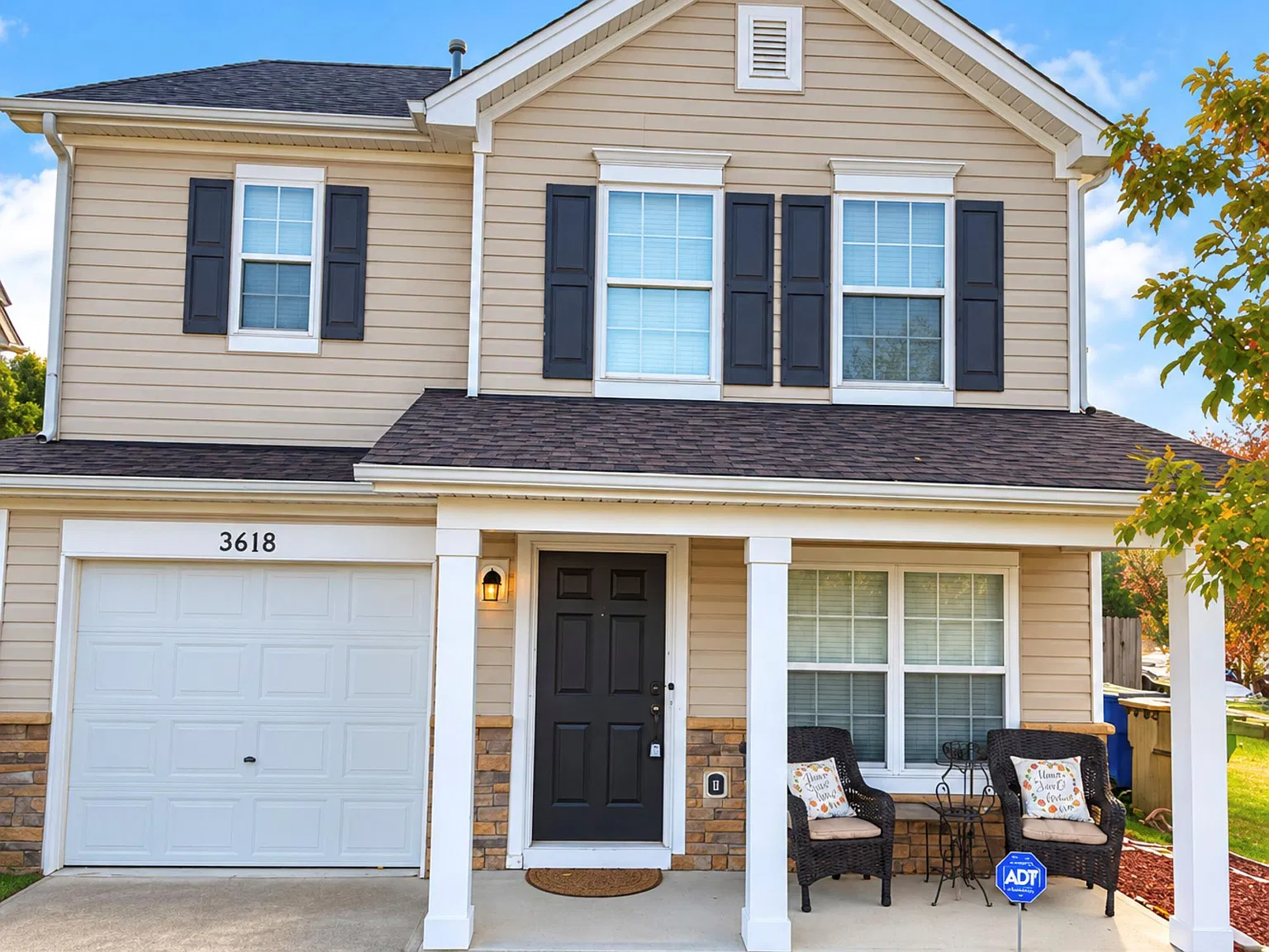 2 bed, 2.5 bath, $1,850 — Photo 2