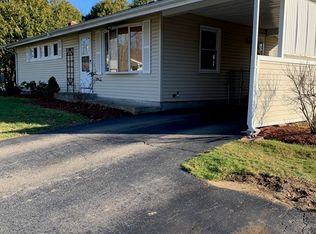 26 Squire Ln, Bellingham, MA 02019