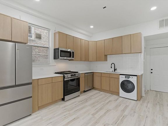 2nd image of 2606 W Haddon Ave #2F