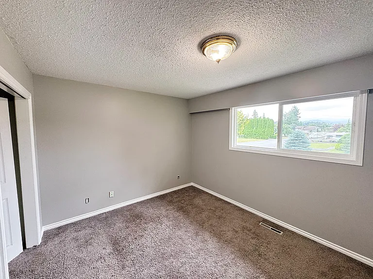 46533 Teton Ave — Photo 10