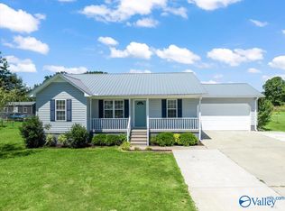 244 Maplewood Ln, Albertville, AL 35950