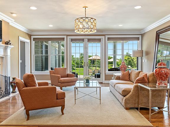 4th image of 108 Parrish Pond Ct E