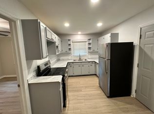 992 Shirley St SE, Smyrna, GA 30082