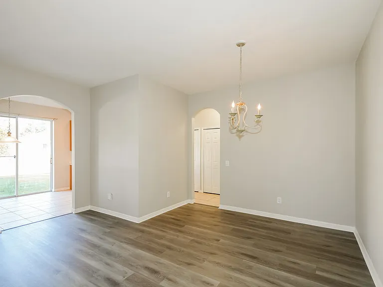 4413 Huddlestone Dr — Photo 6