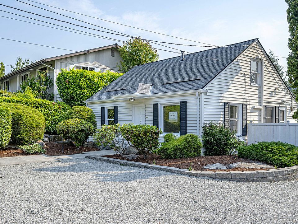 1st image of 726 98th Ave NE