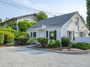 726 98th Ave NE, Bellevue, WA 98004