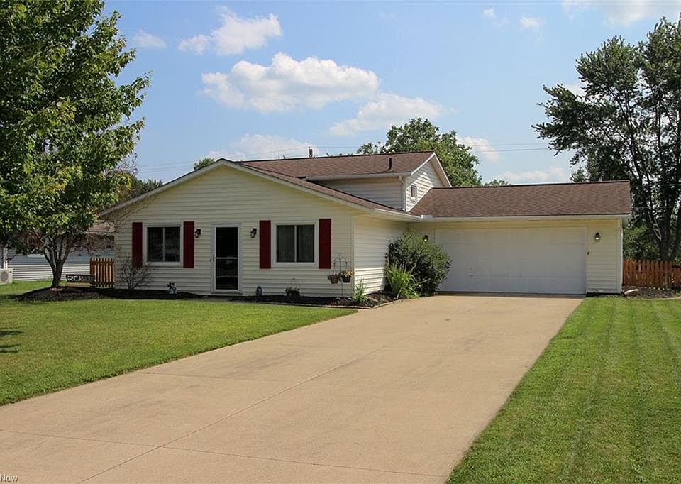 1st image of 347 Deepwood Ln