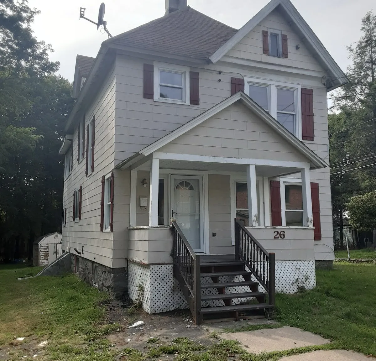 5 bed, $2,500 — Photo 1