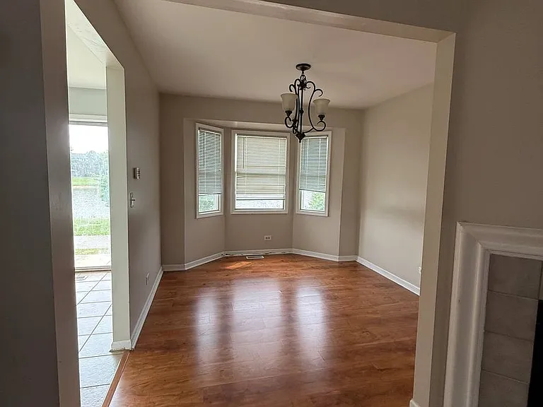 725 Daybreak Ln — Photo 21