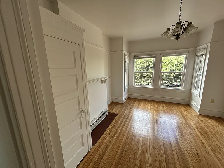 307 Frederick St — Photo 2