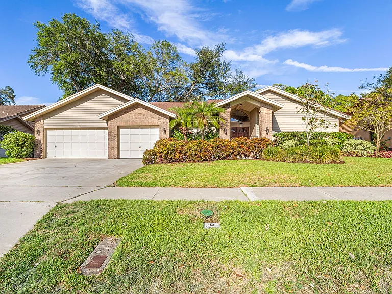 2757 Country Woods Ln — Photo 2