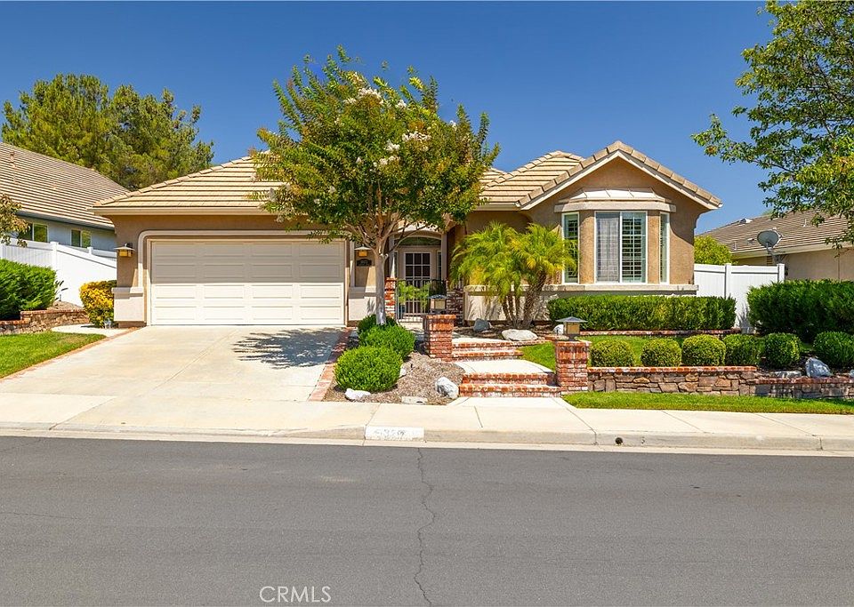 1st image of 39372 Beringer Dr