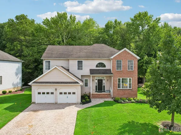 56 Chesapeake Rd, Monmouth Junction, NJ 08852