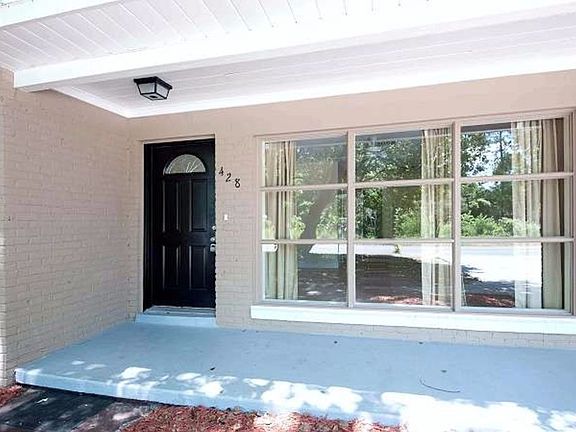 3rd image of 428 W Crystal Dr