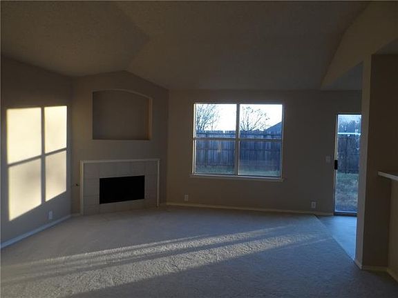3rd image of 240 Stanford Dr