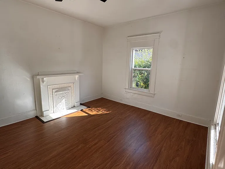 185 Flora Ave NE — Photo 2
