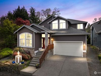722 E Tacoma St, Kent, WA, 98030