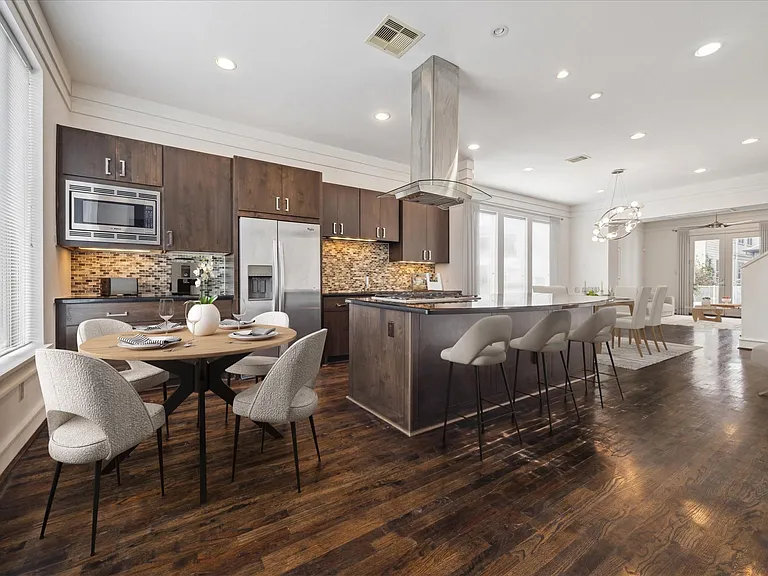 1012 Stanford St — Photo 14