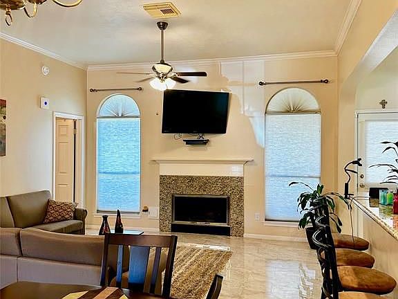 5th image of 6015 Sandy Hollow Dr