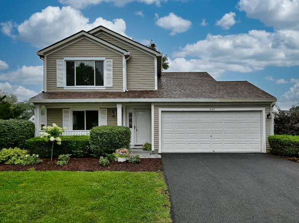 1449 Marleigh Ln, South Elgin, IL 60177