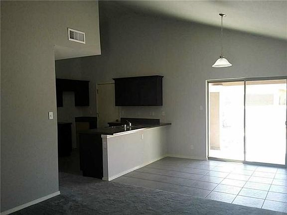 4th image of 3833 Loma Dante Dr