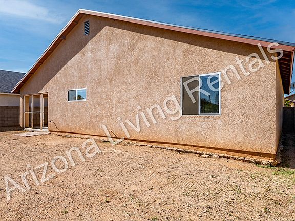 3rd image of 3296 E Boquillas Dr