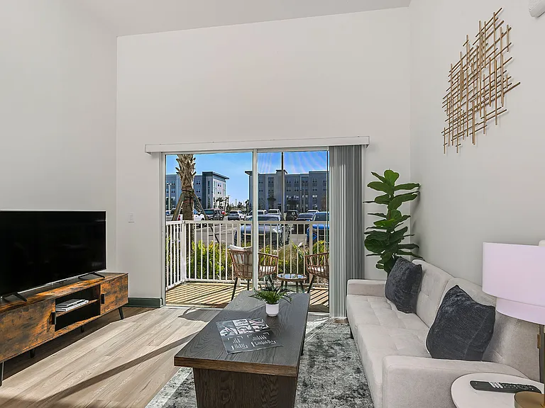 Apollo Apartments — Photo 9