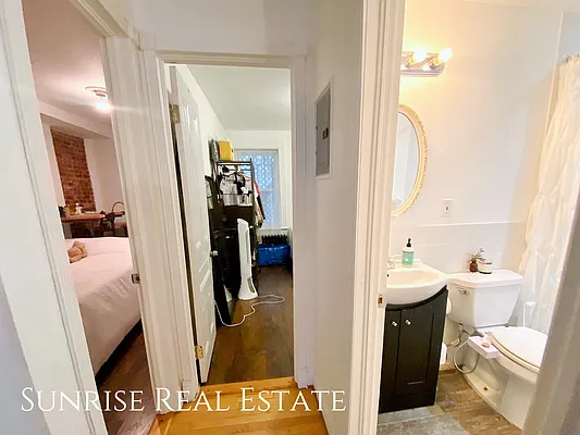 Rented by Sunrise Real Estate | media 26