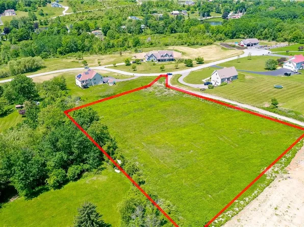 14 Vineyard Lane, Marlboro, NY 12542