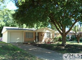 904 Bluebonnet Ln, Mesquite, TX 75149