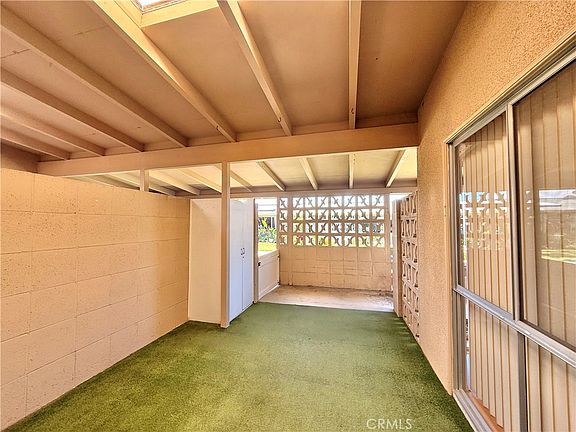 3rd image of 1690 Interlachen Rd APT 42I