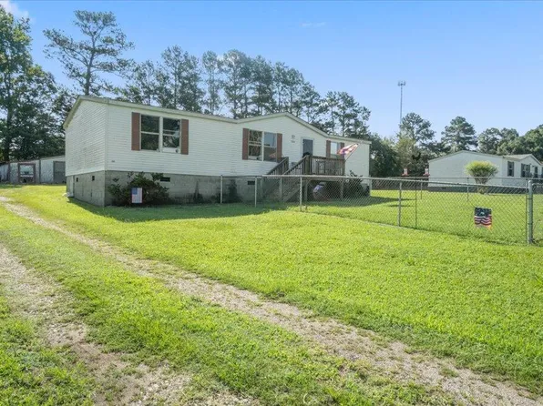 160 Lone Wolf Dr, Henderson, NC 27537