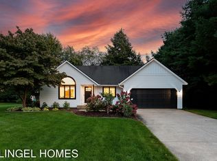 15300 Meadows Dr, Grand Haven, MI 49417