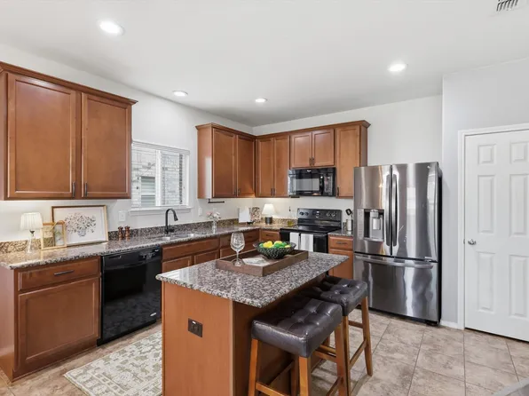 7761 Berrenda Dr, Fort Worth, TX 76131