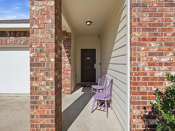 3rd image of 540 S Heights Dr