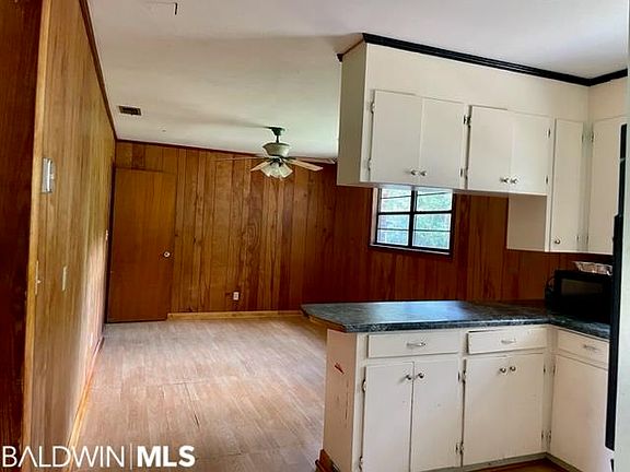 4th image of 617 Highland Ave