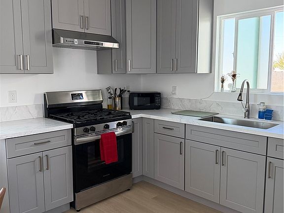 4th image of 13114 E Liggett St #13114