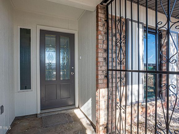 5th image of 5117 Seguin Ct
